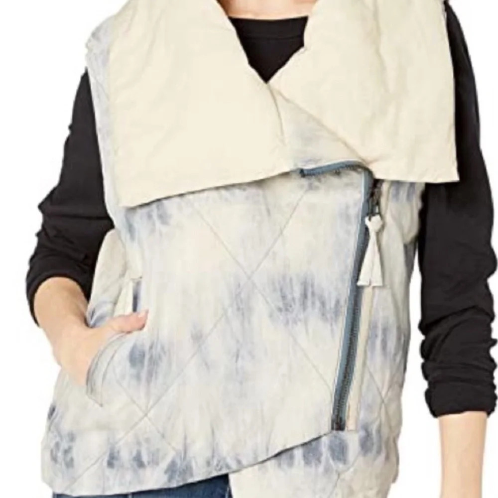 We the free vest